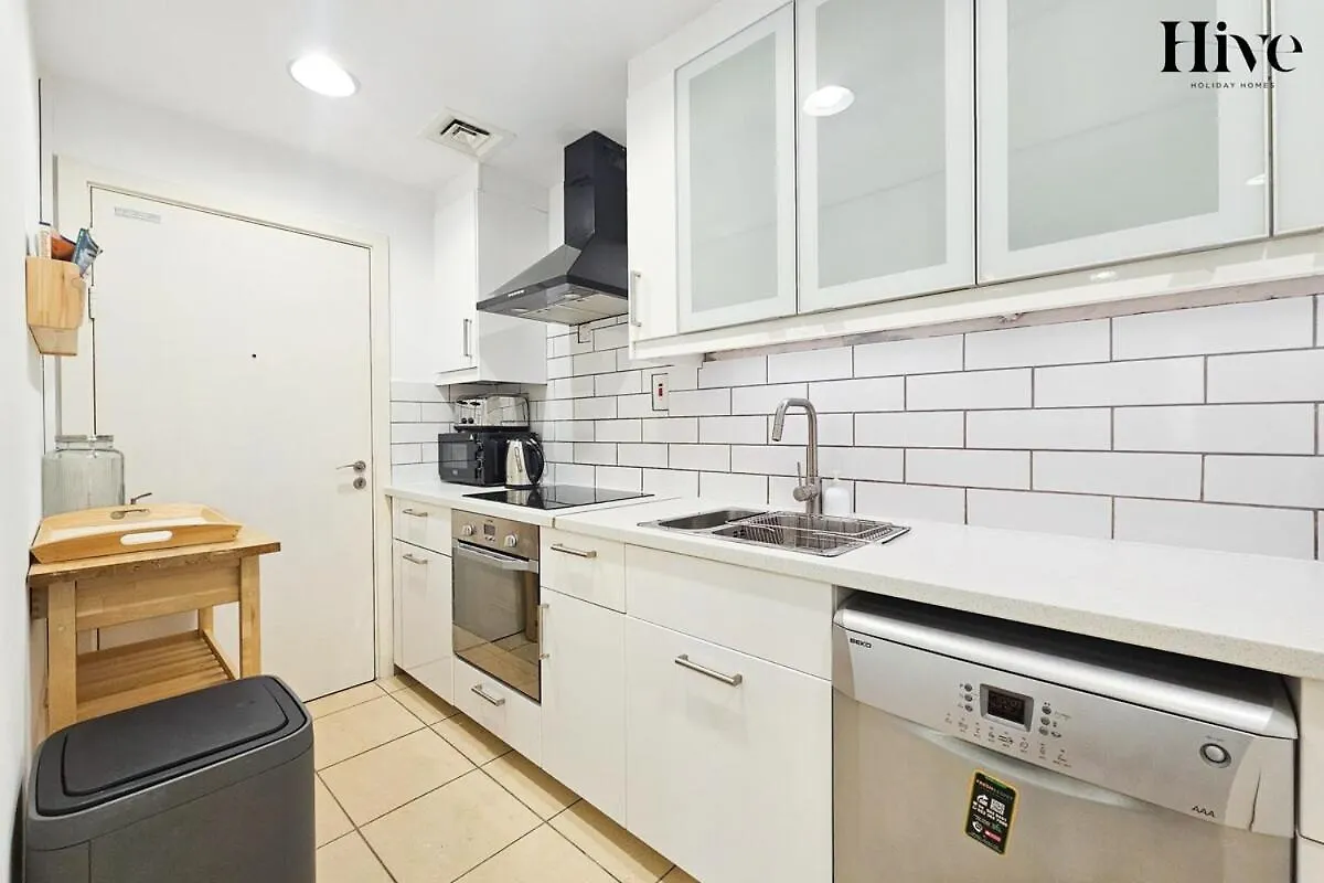 Spacious 2 Bed Apartment In Shams 4 Jbr Dubai United Arab Emirates