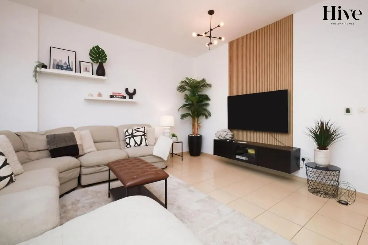 Spacious 2 Bed Apartment In Shams 4 Jbr Dubai